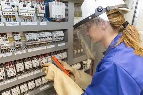 electrician Buttonwillow